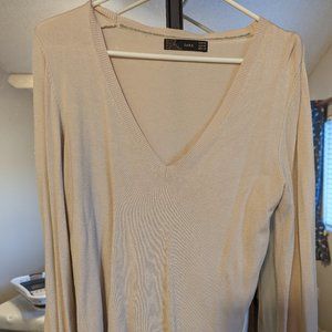 Zara Cream Sweater Size Medium